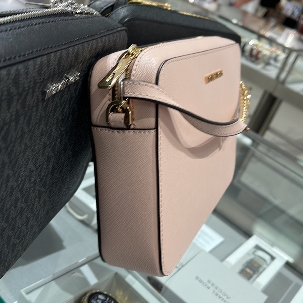 Michael Kors Jet Set Item Large East West Zip Crossbody Leather Powder Blush - Picture 12 of 16